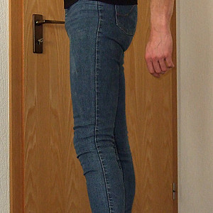 knallenge sperma stretchjeans Galeriebild