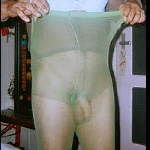 Green Pantyhose Fun. Galeriebild