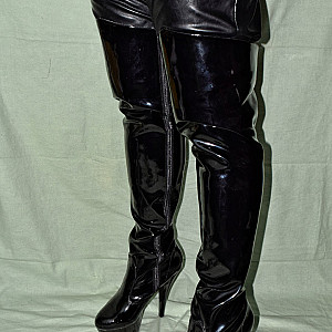 Leather and plateau boots gallery image