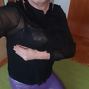 Lila Leggins Galeriebild