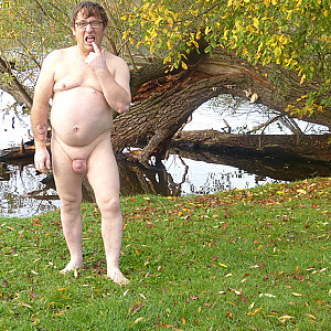 nude in autumn gallery image