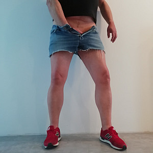 Bald Hotpants Zeit Galeriebild