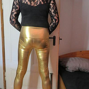 Tanja in Leggings-Fieber Galerie