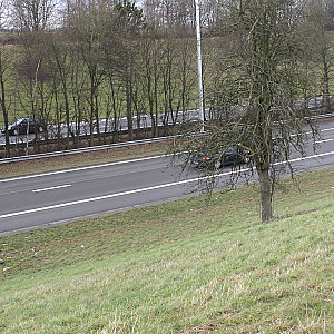 Le long d'une autoroute Galeriebild