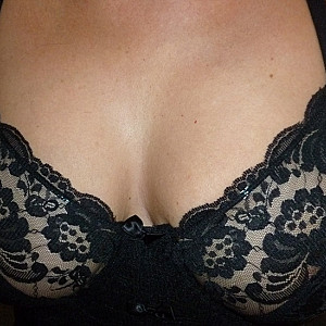 First image of Manuela1966's Gallery - Tits in a bra