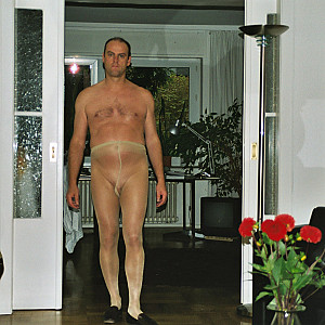 First image of Fshmarc's Gallery - fshmarc in pantyhose