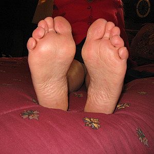 nylonfeets of a footmistress gallery image