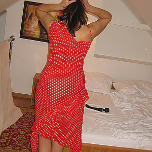 Red dress Galerie