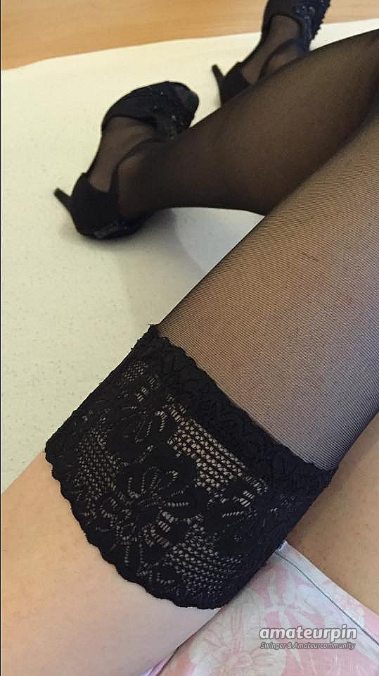 nylons gallery image