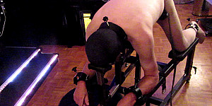 vidcap Sklave in Nylons 02 First Thumb Image