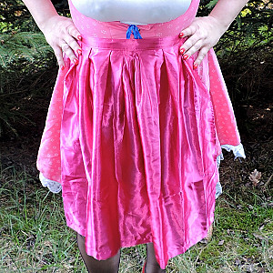 meine Maus im Pinken Dirndl Galeriebild