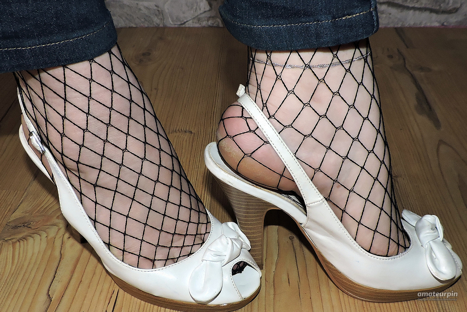 fishnetfeets gallery image