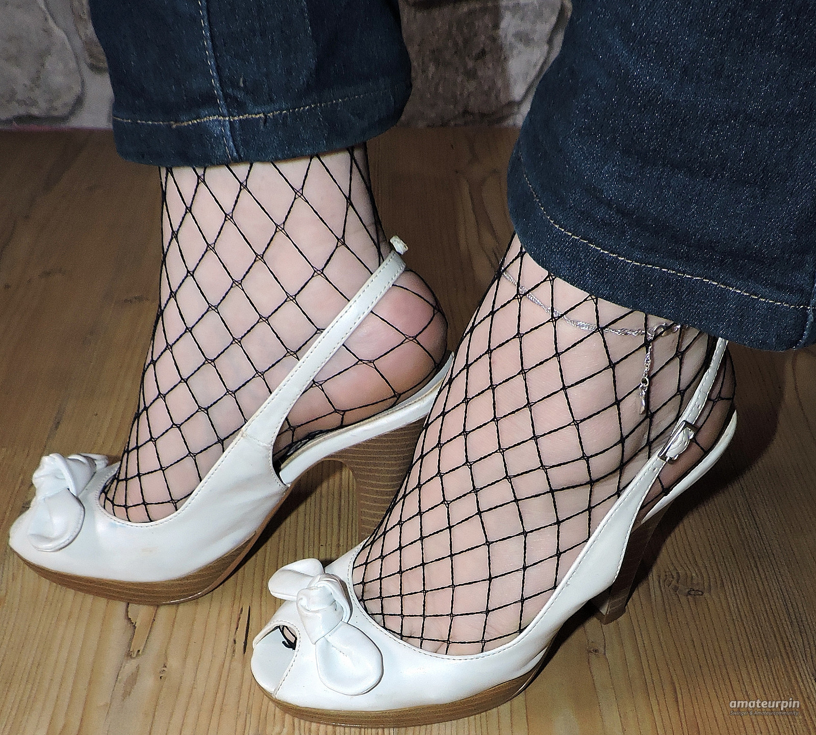 fishnetfeets gallery image