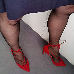 Red Heels Galeriebild