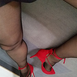 Red Heels Galeriebild