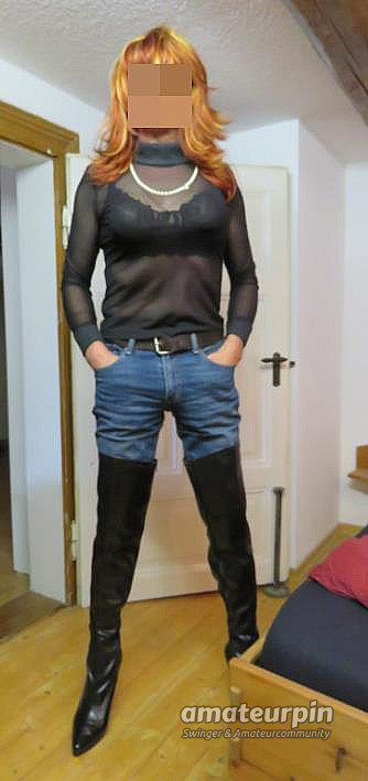 Tanja mal im Jeans-Outfit Galeriebild