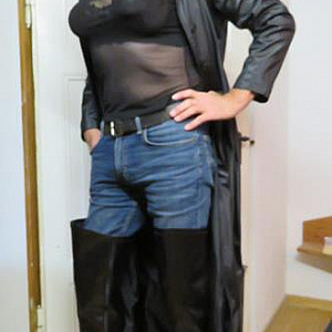 Tanja mal im Jeans-Outfit Galeriebild