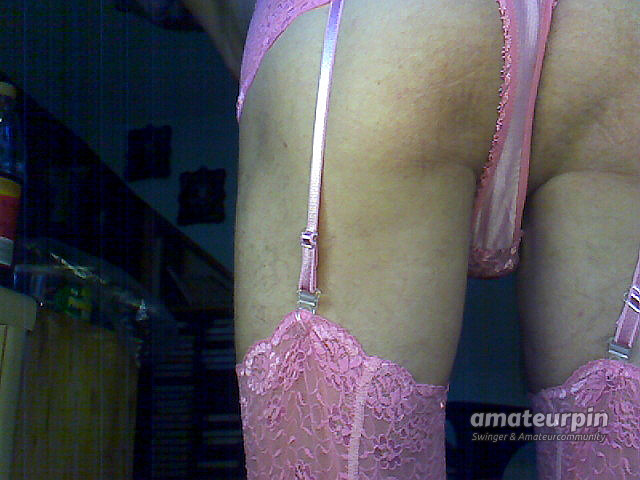 straps in pink gallery image