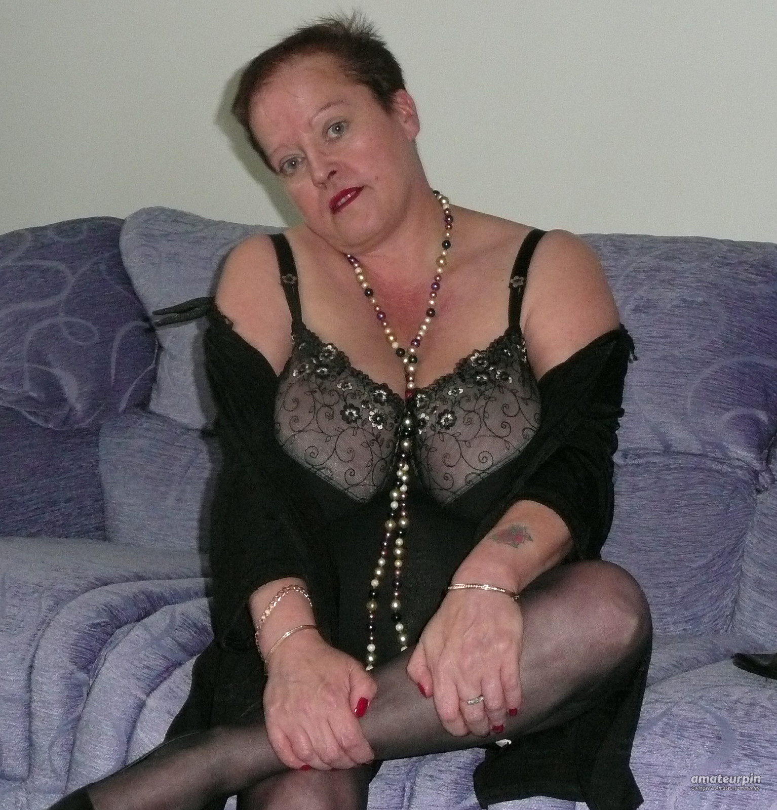 Secretchick40hh cup boobs mature  milf Galeriebild