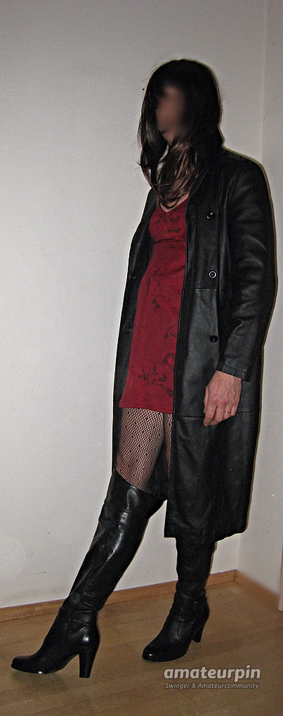 leather coat gallery image