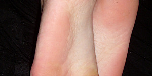 Ihre schönen kleinen Füße... First Thumb Image
