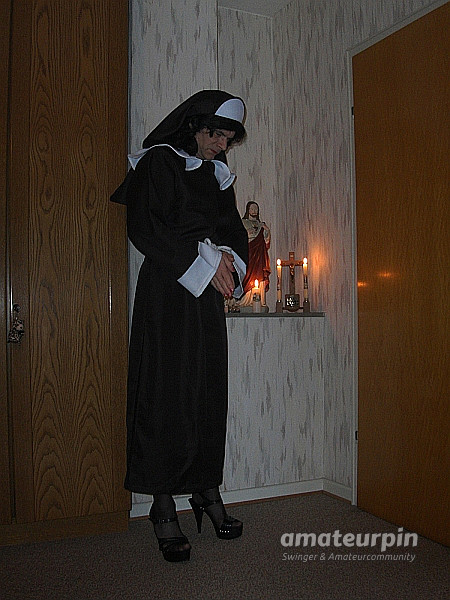 Nun 2 gallery image