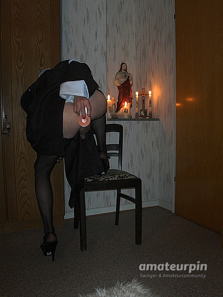 Nun 2 gallery image