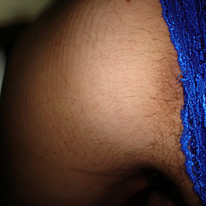 Blaues Spitzenpanty und BH Galeriebild