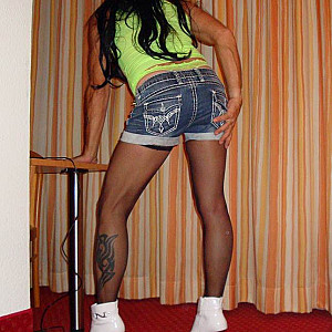 In sexy Hotpants! Teil 1 Galeriebild