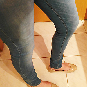 First image of demster21's Gallery - Skinny Jeans & shoes