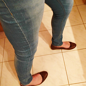 Heiße Skinny Jeans + neue Schuhe Galeriebild