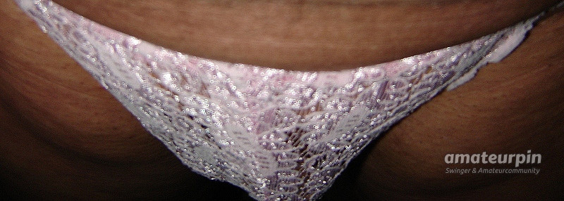 Pink lace thong. Galeriebild