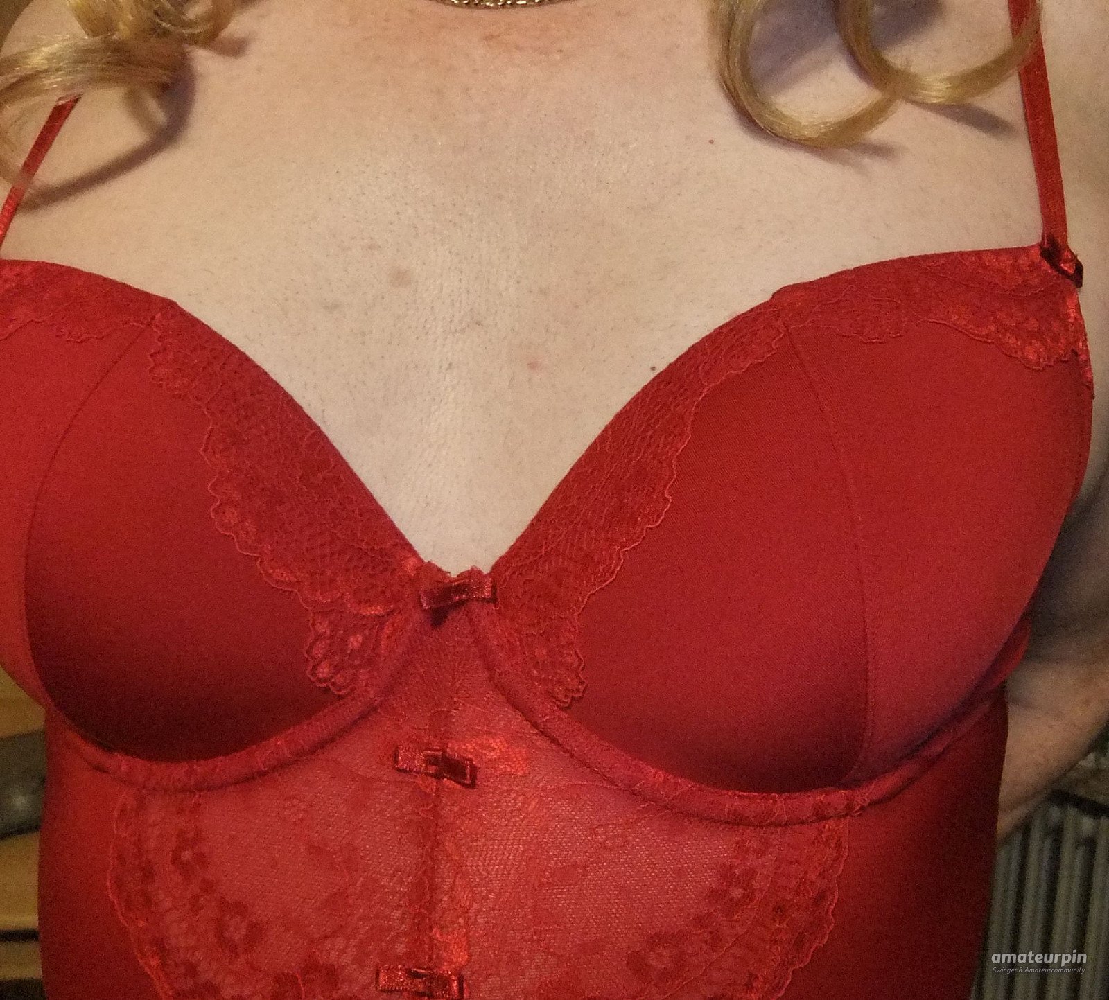 me in red dessous gallery image