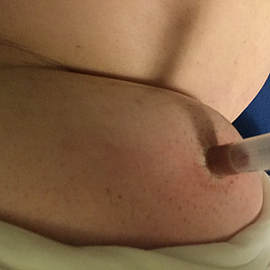 Tiefes 10mm Penis-Sounding und Nipple-Stretching Galerie