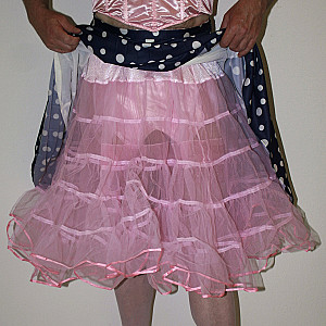 Das erste Bild von Gaby_DWT's Galerie - pink Petticoat