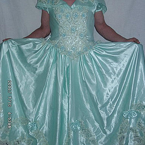 ich im Kleid Galeriebild