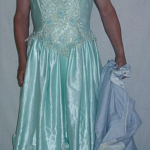 ich im Kleid Galeriebild