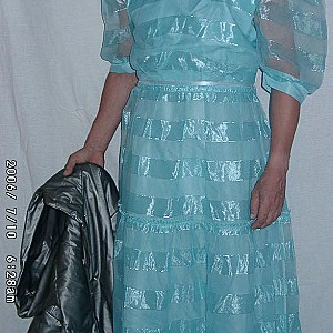 ich im Kleid Galeriebild