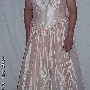 ich im Kleid Galeriebild