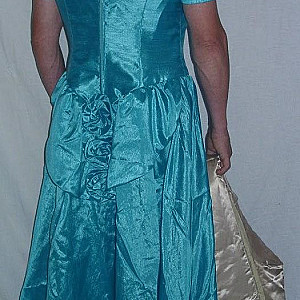 ich im Kleid Galeriebild