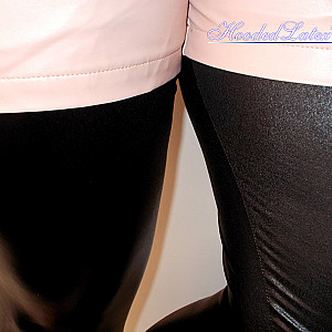 Shorts, Leggings und Latex Galeriebild