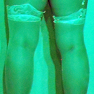 Sexy im Neonlicht Galeriebild