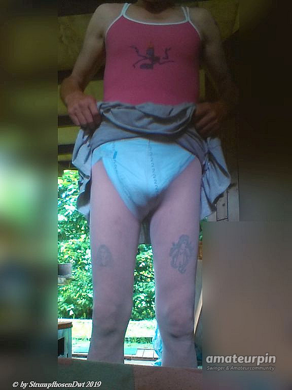 Also like to wear diapers. gallery image