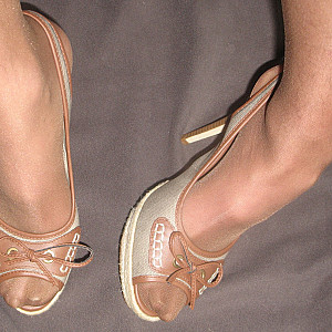 Beige Peeptoe Galerie