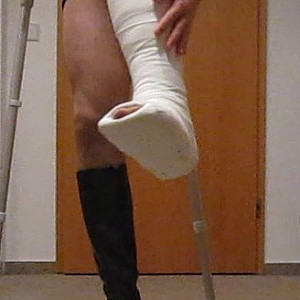 Horny with Short Leg Cast gallery image