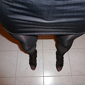 First image of bicroslove's Gallery - Pantyhose and Legs