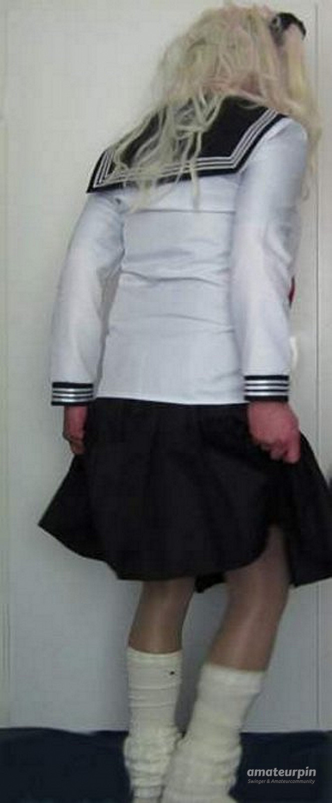 Japanese schoolgirl gallery image