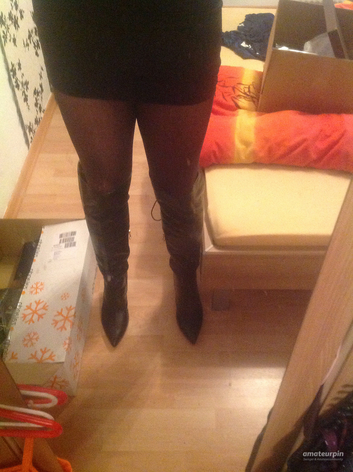 horny boots and a pantyhose gallery image