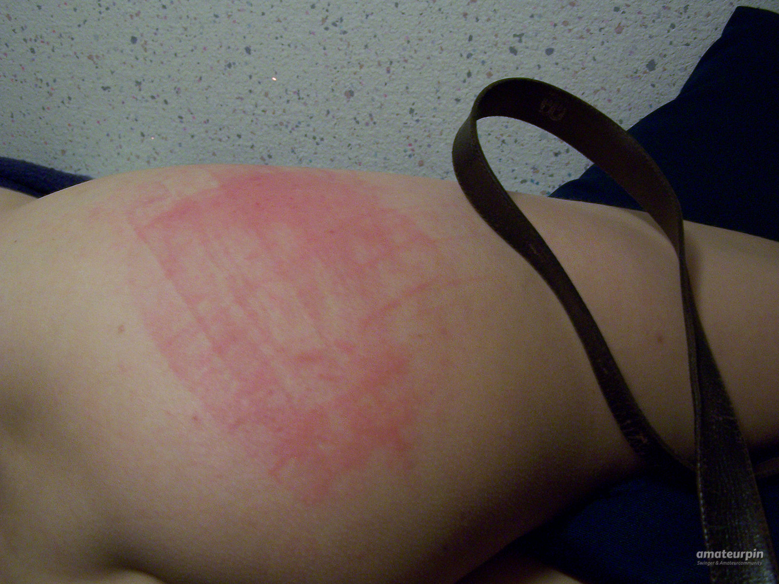 spanking gallery image