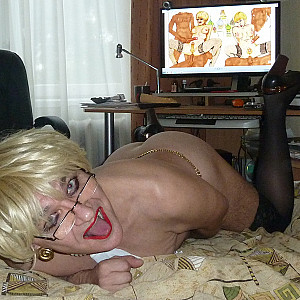 Valery-Russian Sissy Faggot Galeriebild